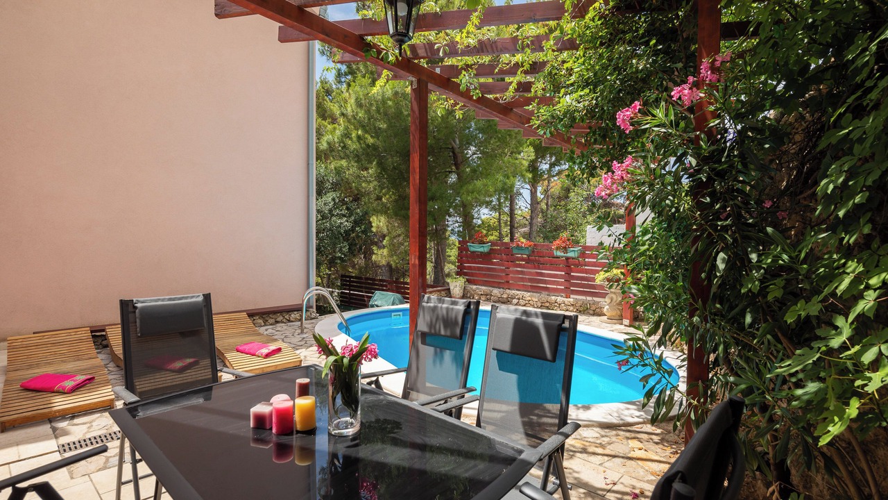 Photo of Outdoor in Medici