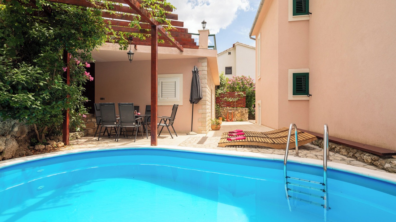 Photo of Outdoor in Medici