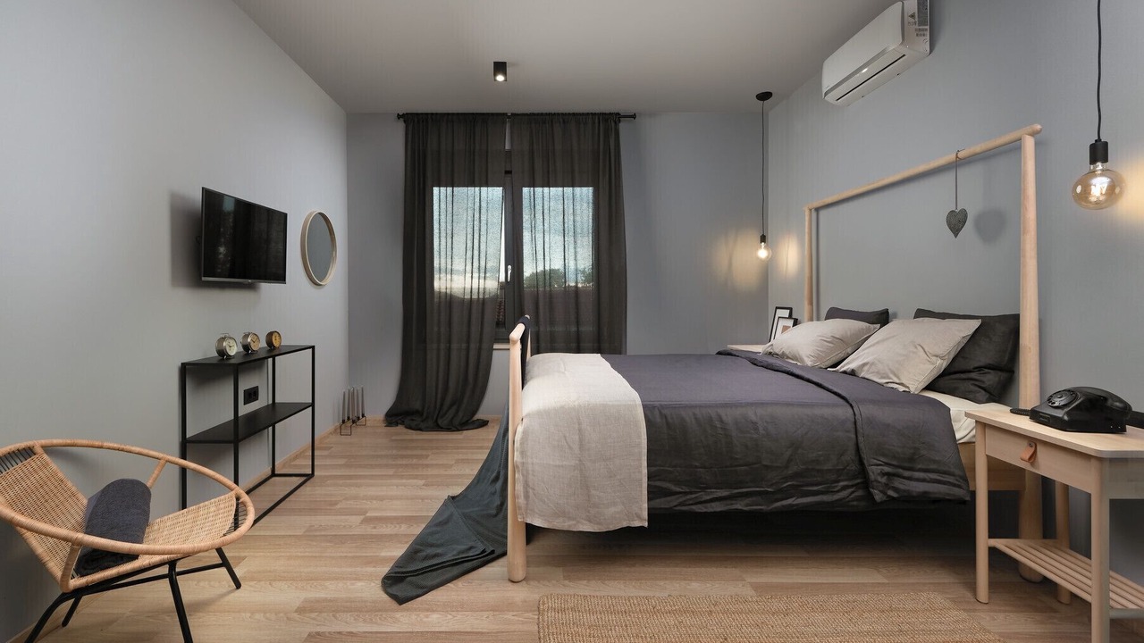 Photo of Bedroom in Gajana