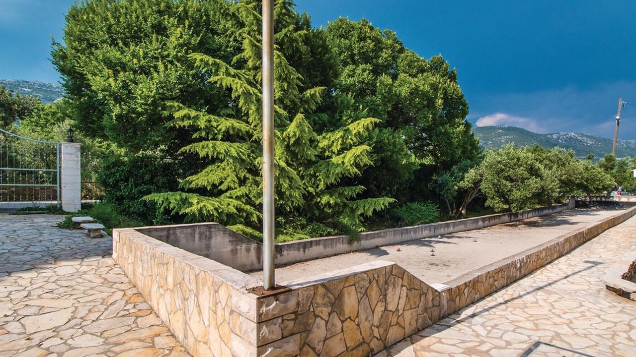 Photo of Outdoor in Rudine
