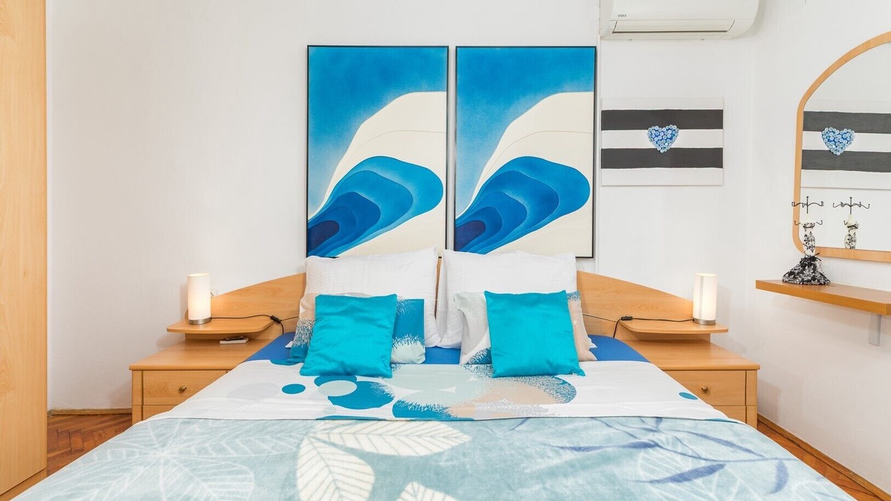 Photo of Bedroom in Gajana