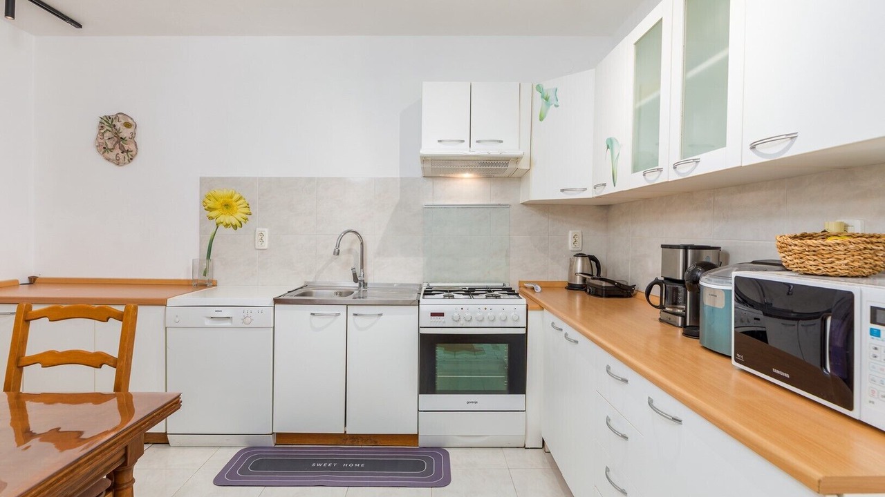 Photo of Kitchen in Gajana