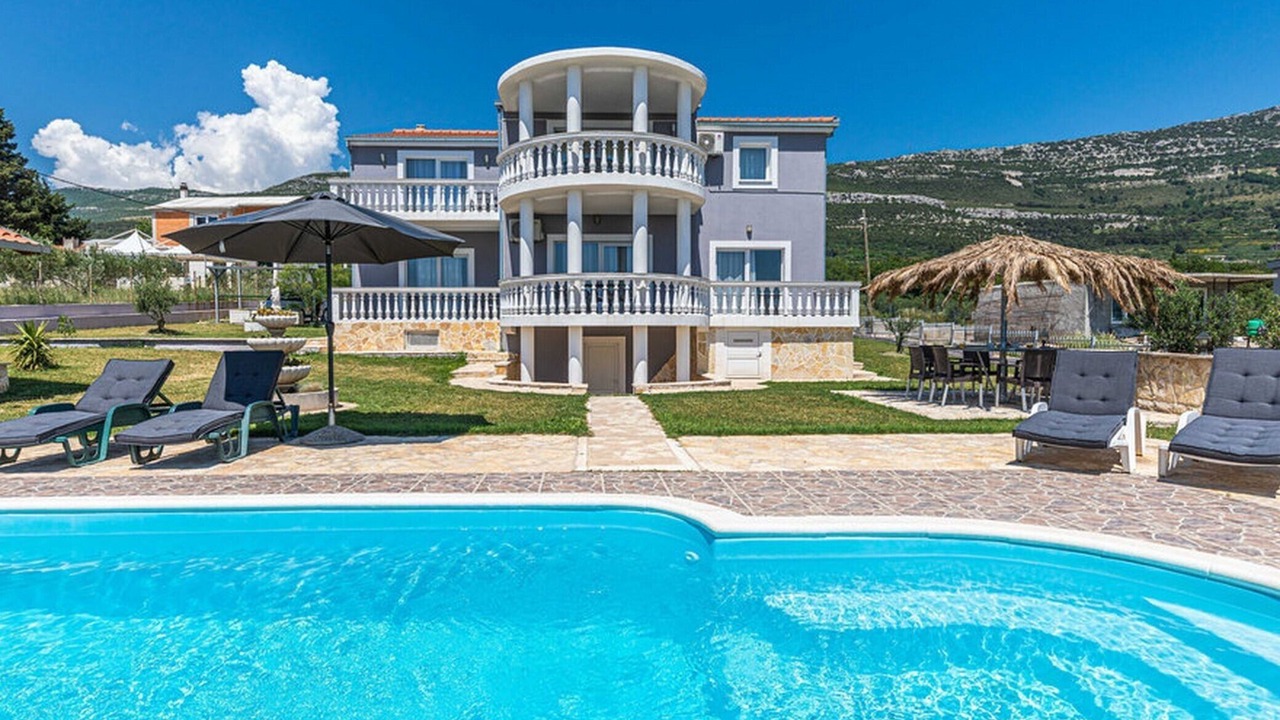 Photo of Outdoor in Rudine