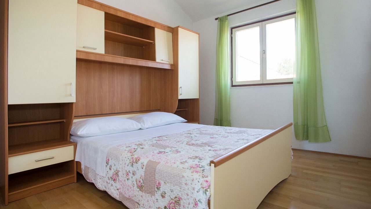 Photo of Bedroom in Maslinica