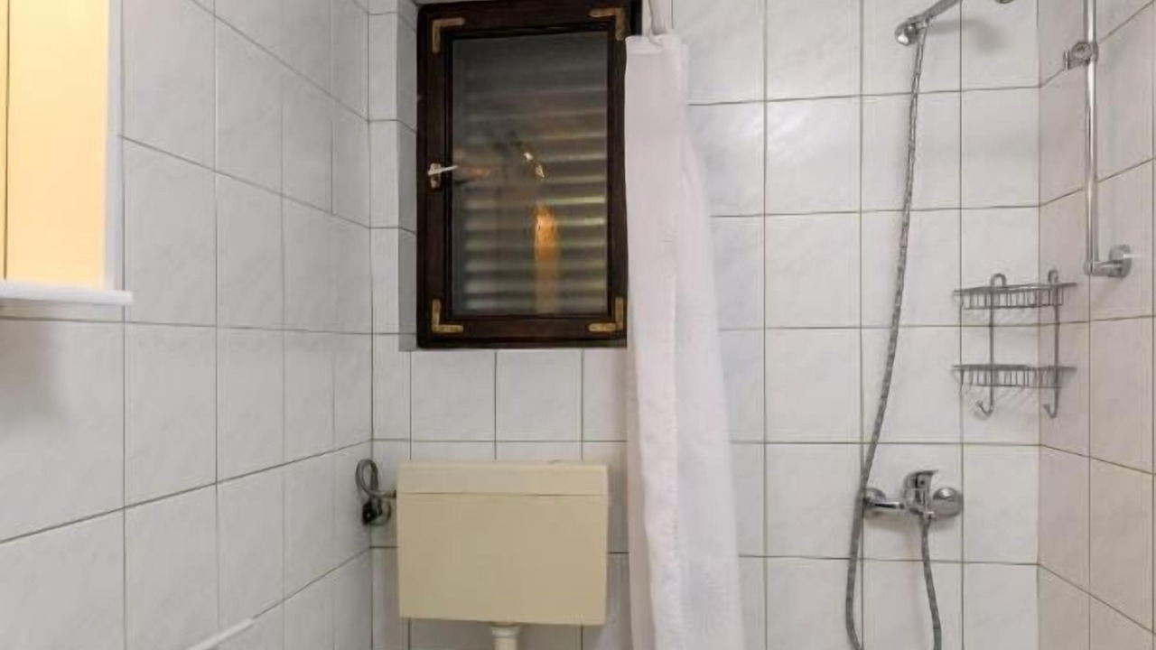 Photo of Bathroom in Kavran