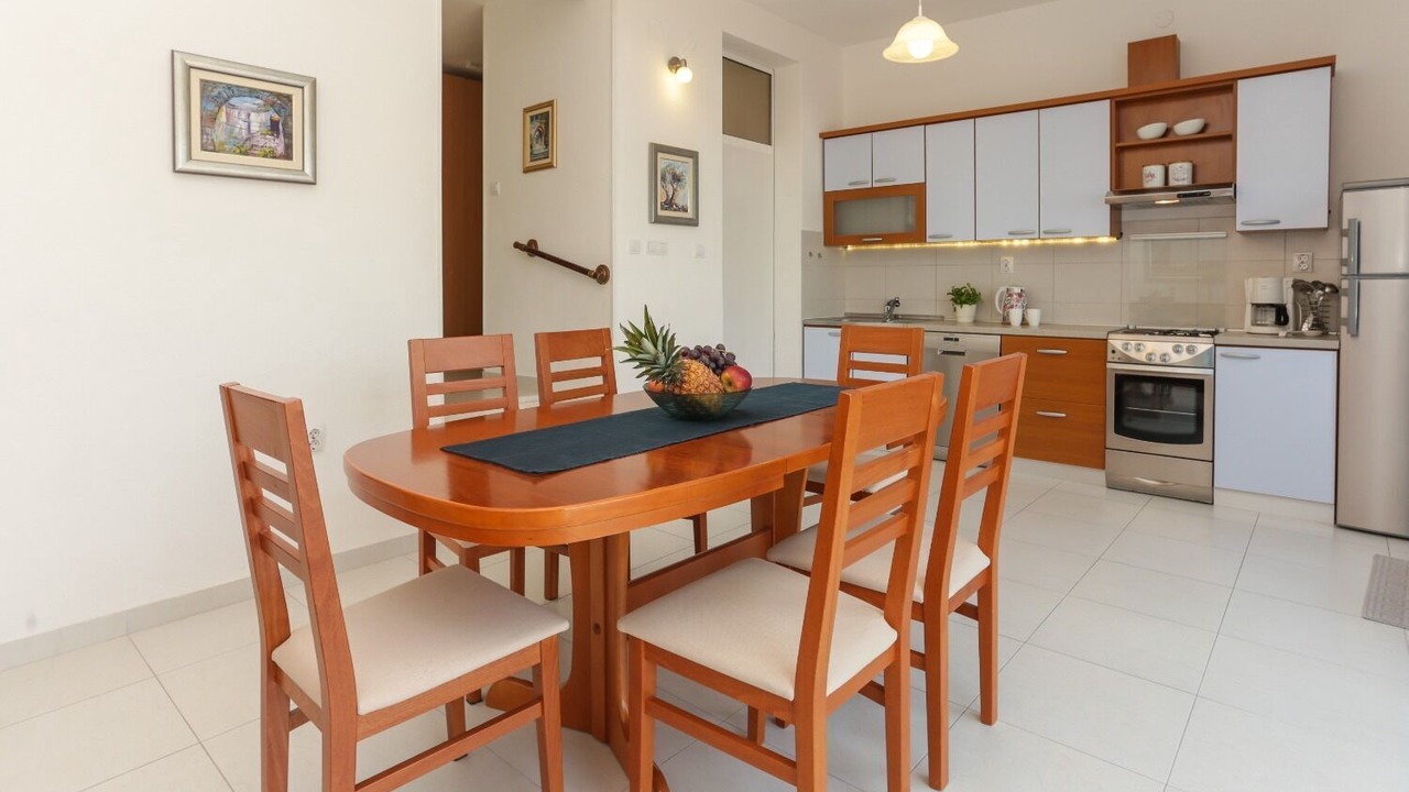Photo of Kitchen in Okrug Donji