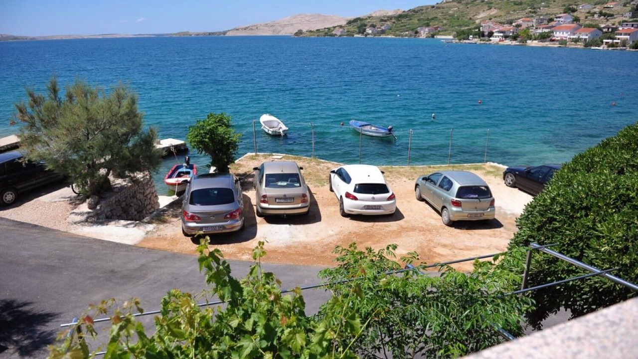 Photo of Others in Metajna