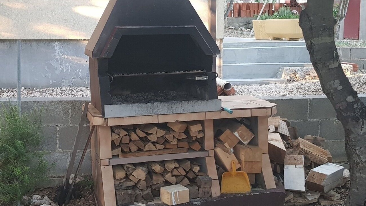 Photo of Outdoor in Mandre