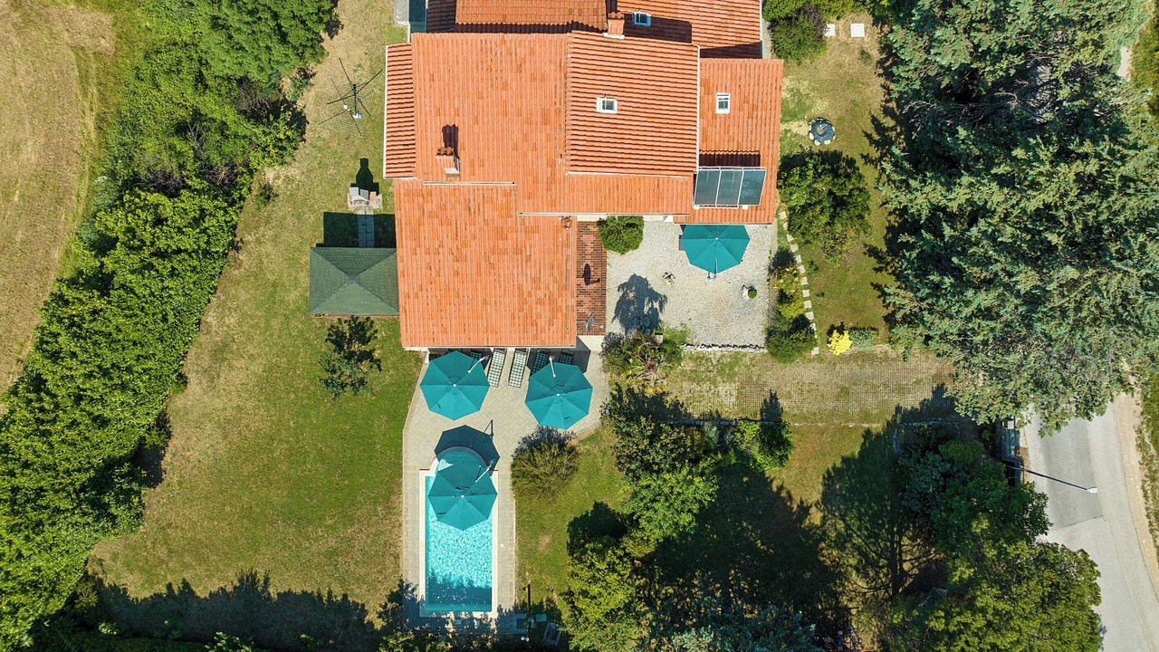 Photo of Outdoor in Rogocana