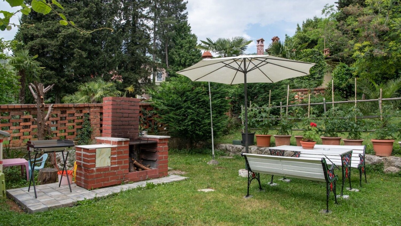 Photo of Outdoor in Ika