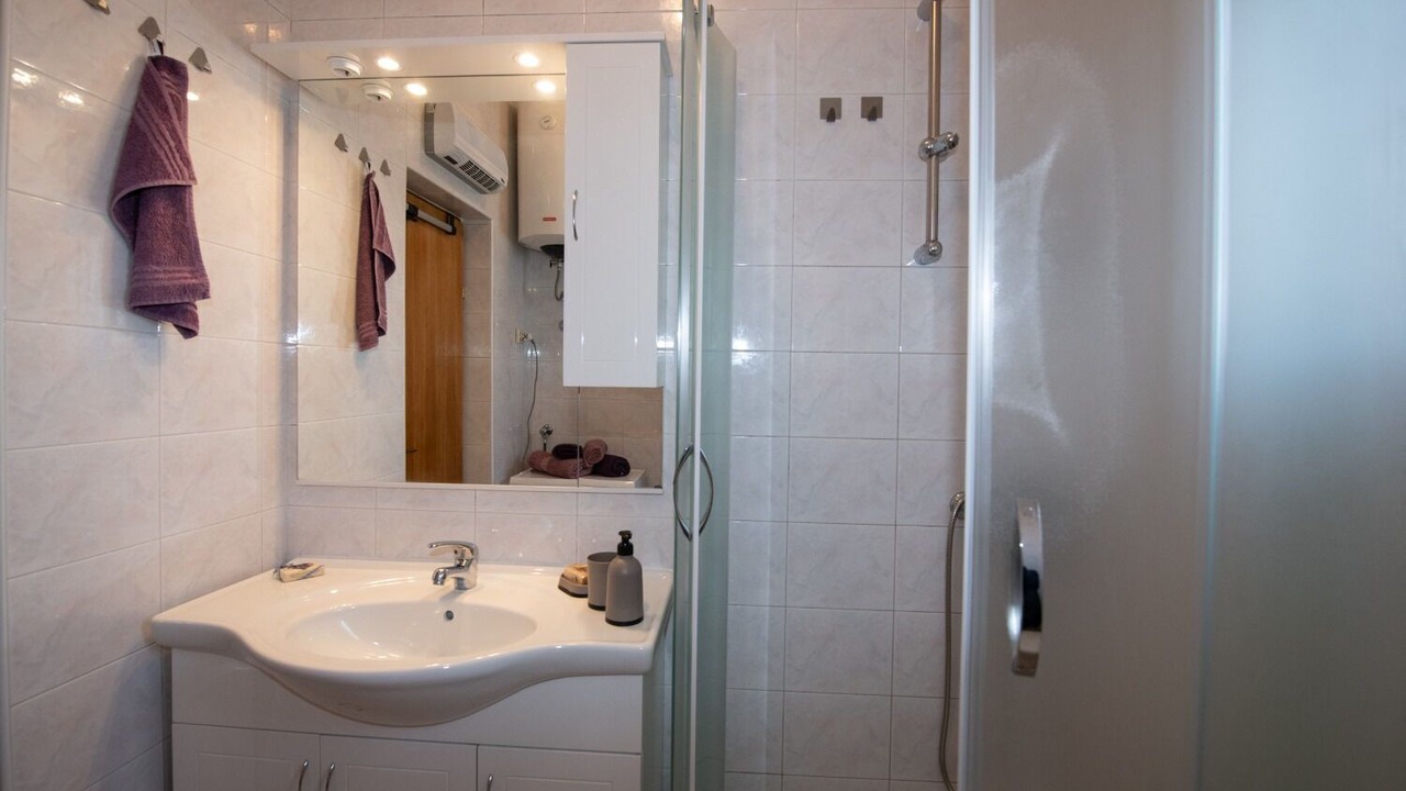 Photo of Bathroom in Ika