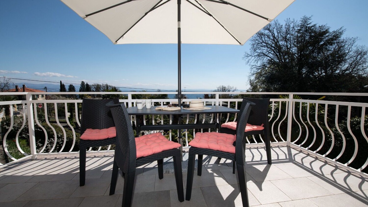 Photo of Outdoor in Ika