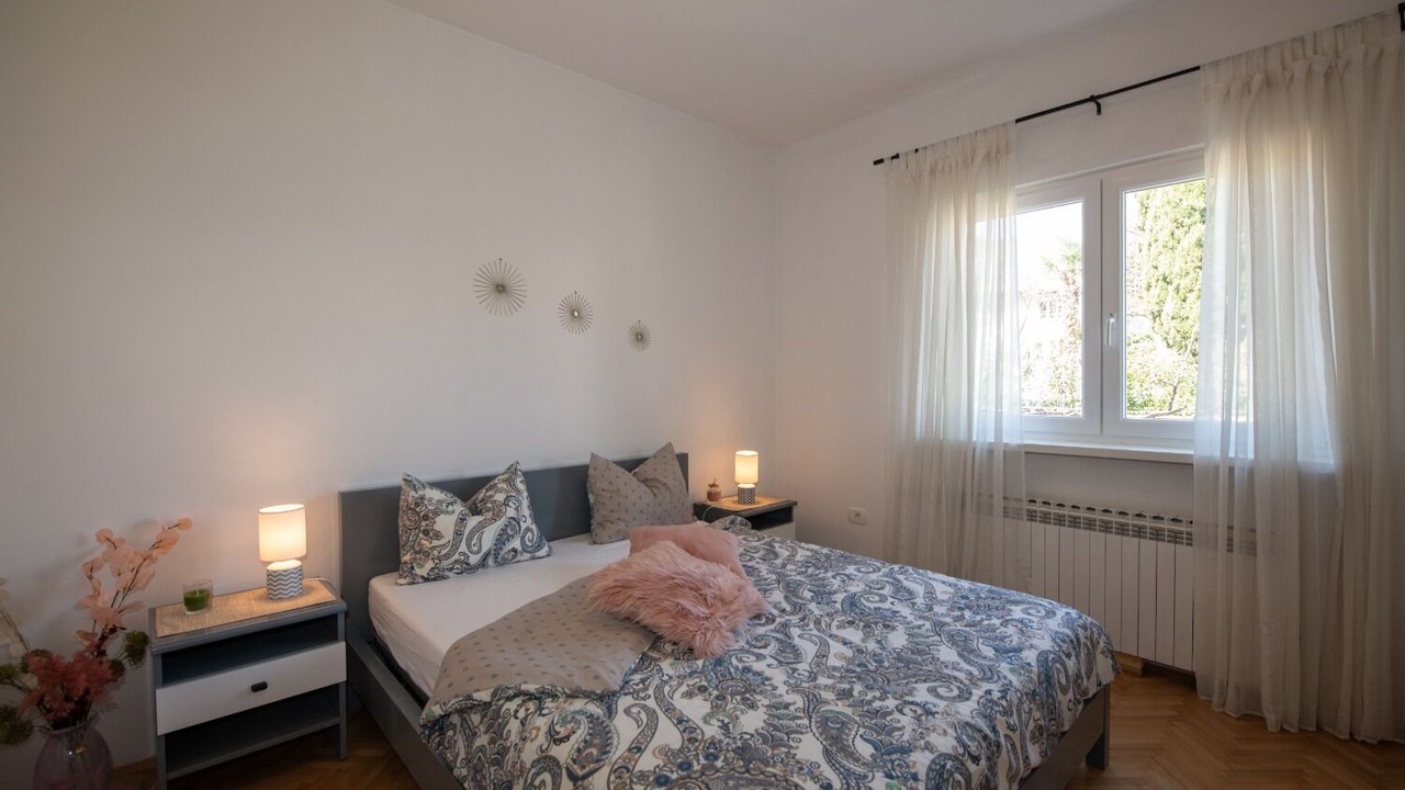 Photo of Bedroom in Ika