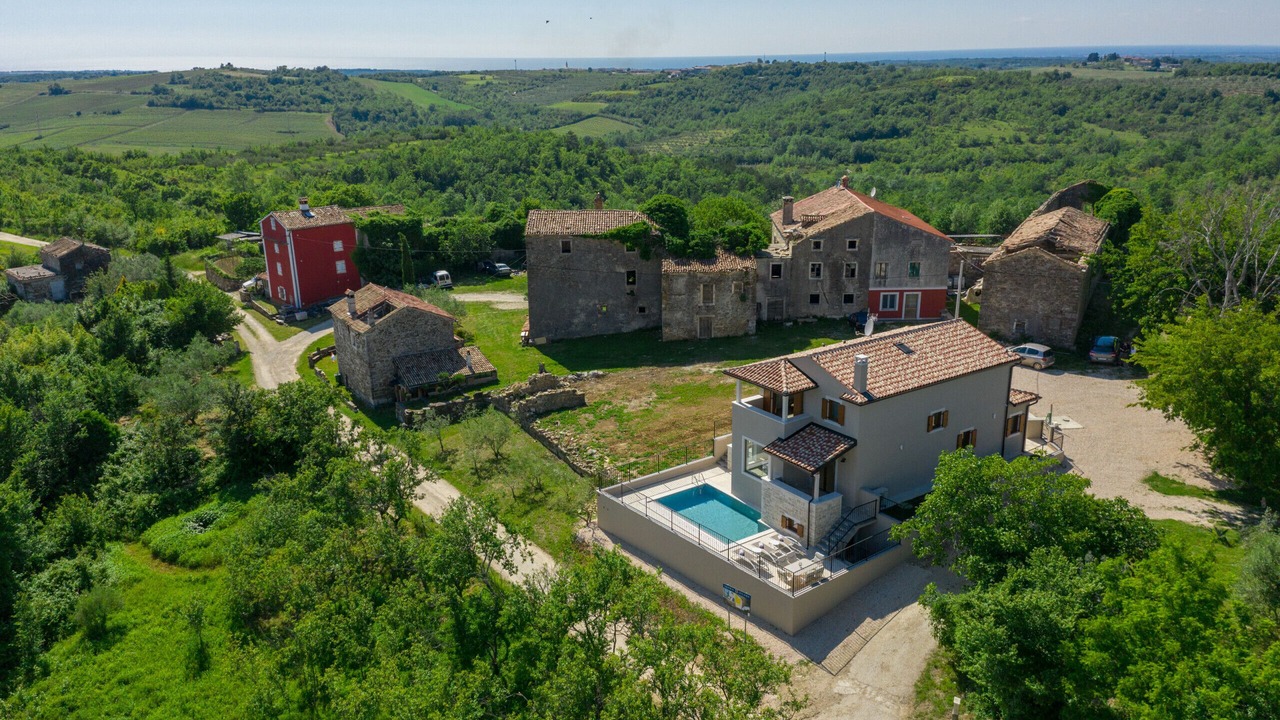 Photo of Outdoor in Baredine