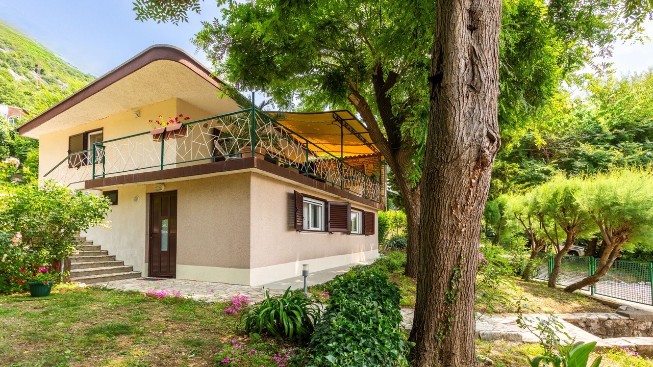 Photo of Outdoor in Bakarac
