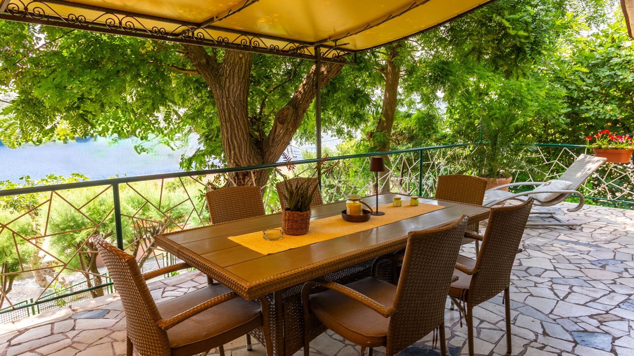 Photo of Outdoor in Bakarac