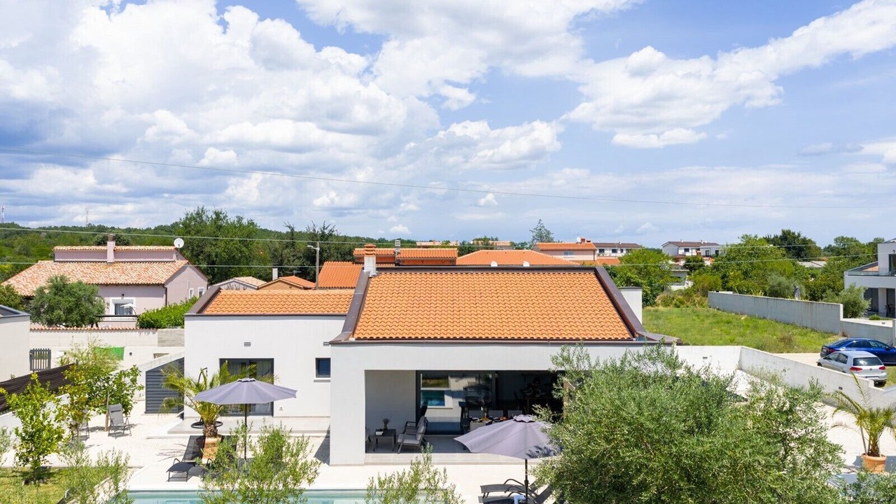 Photo of Outdoor in Loborika