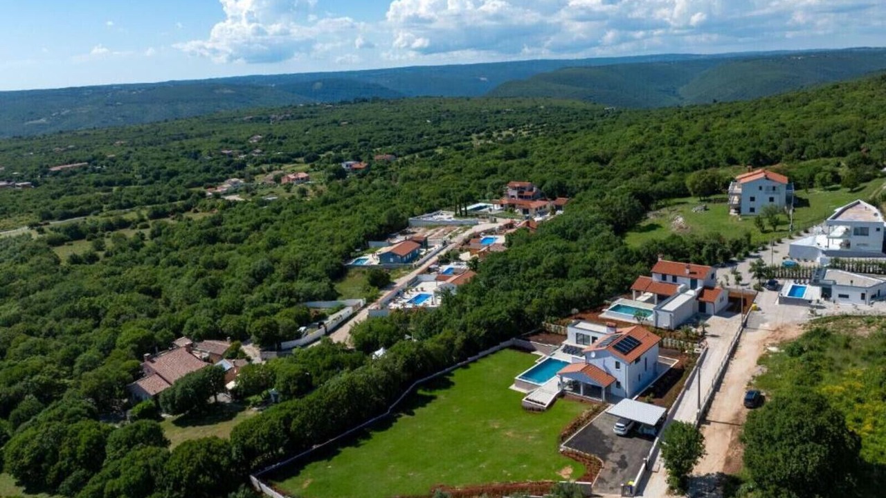 Photo of Outdoor in Brgod