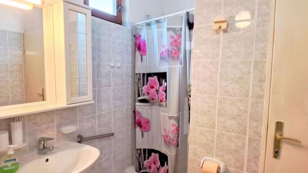 Photo of Bathroom in Medici
