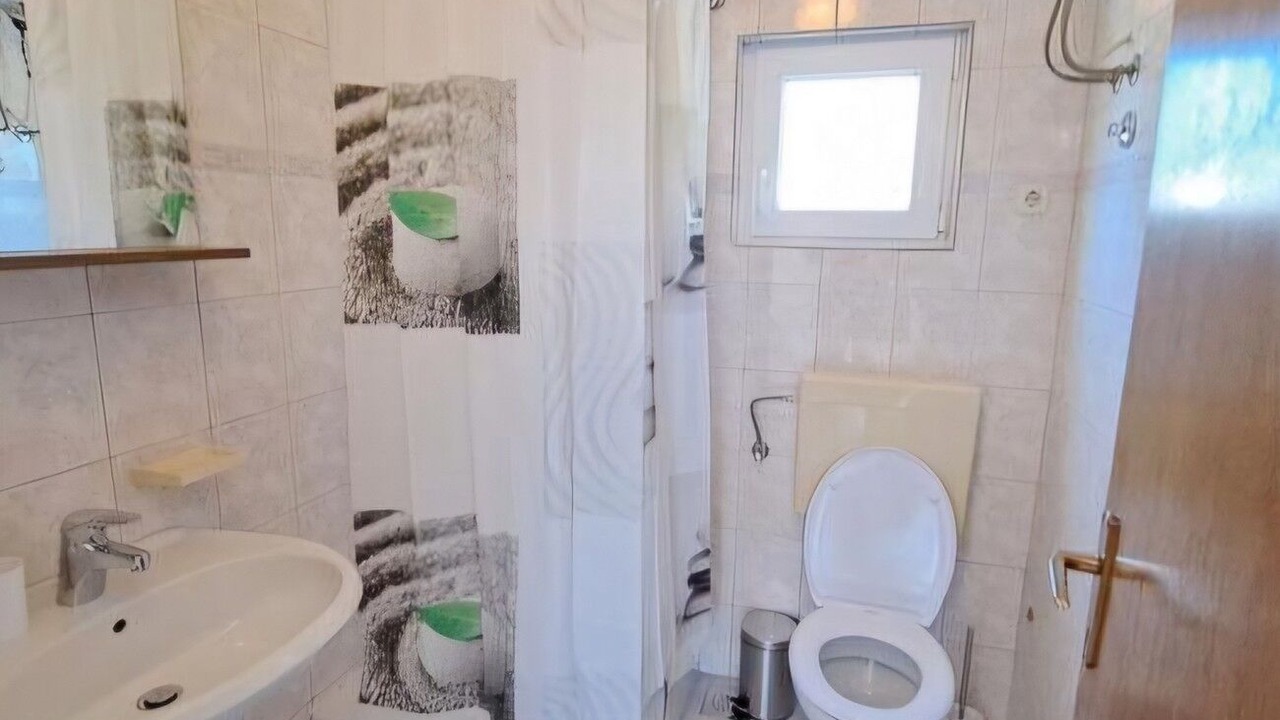 Photo of Bathroom in Medici