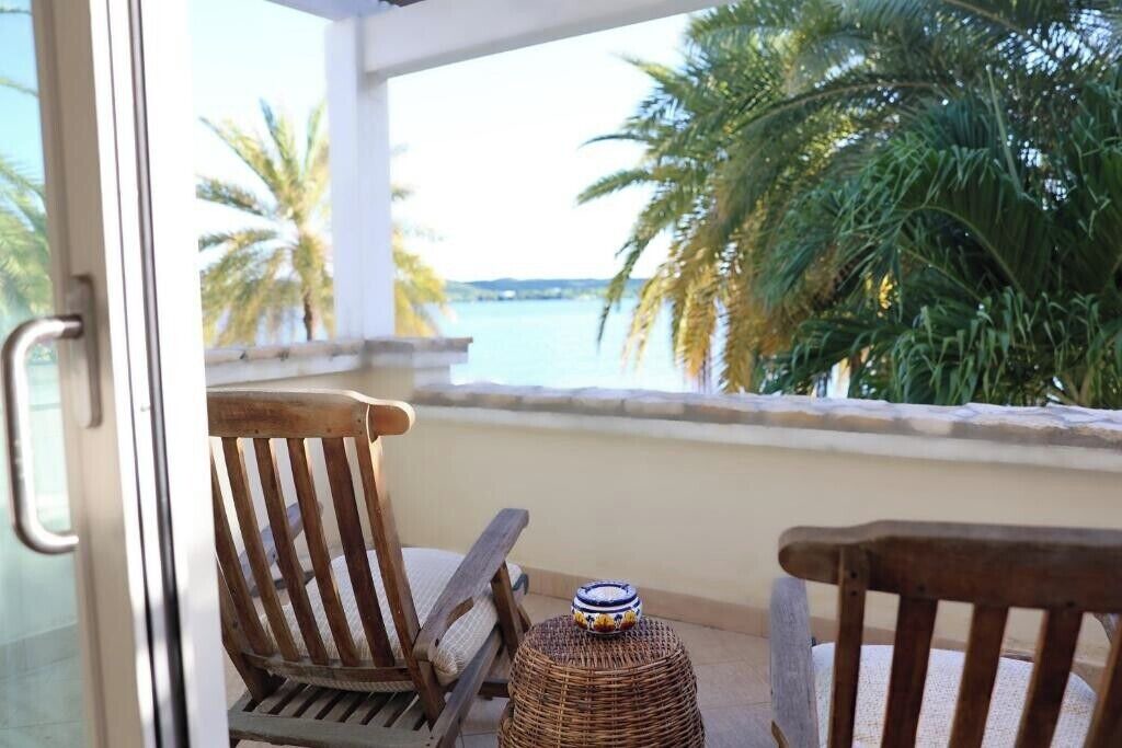 Photo of Outdoor in Willikies