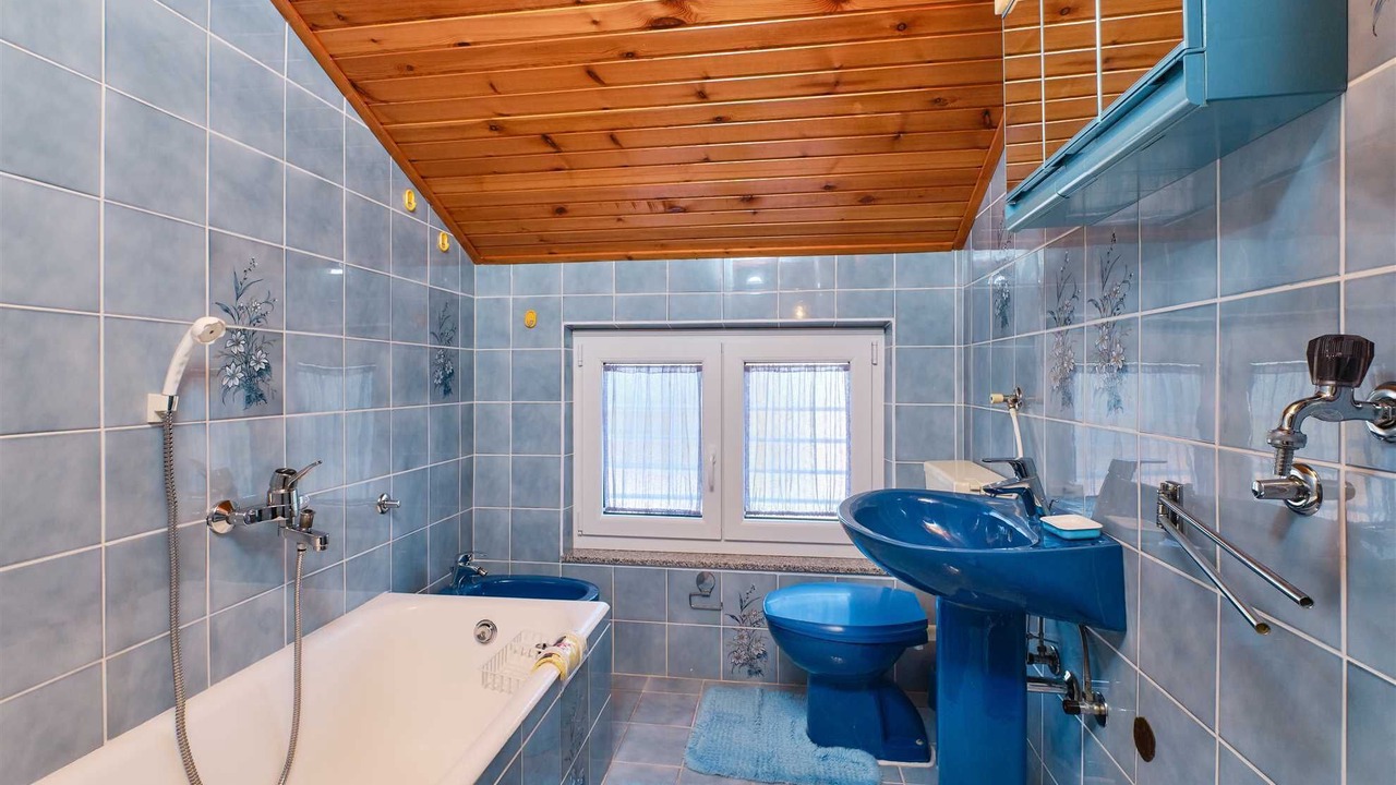 Photo of Bathroom in Nerezine