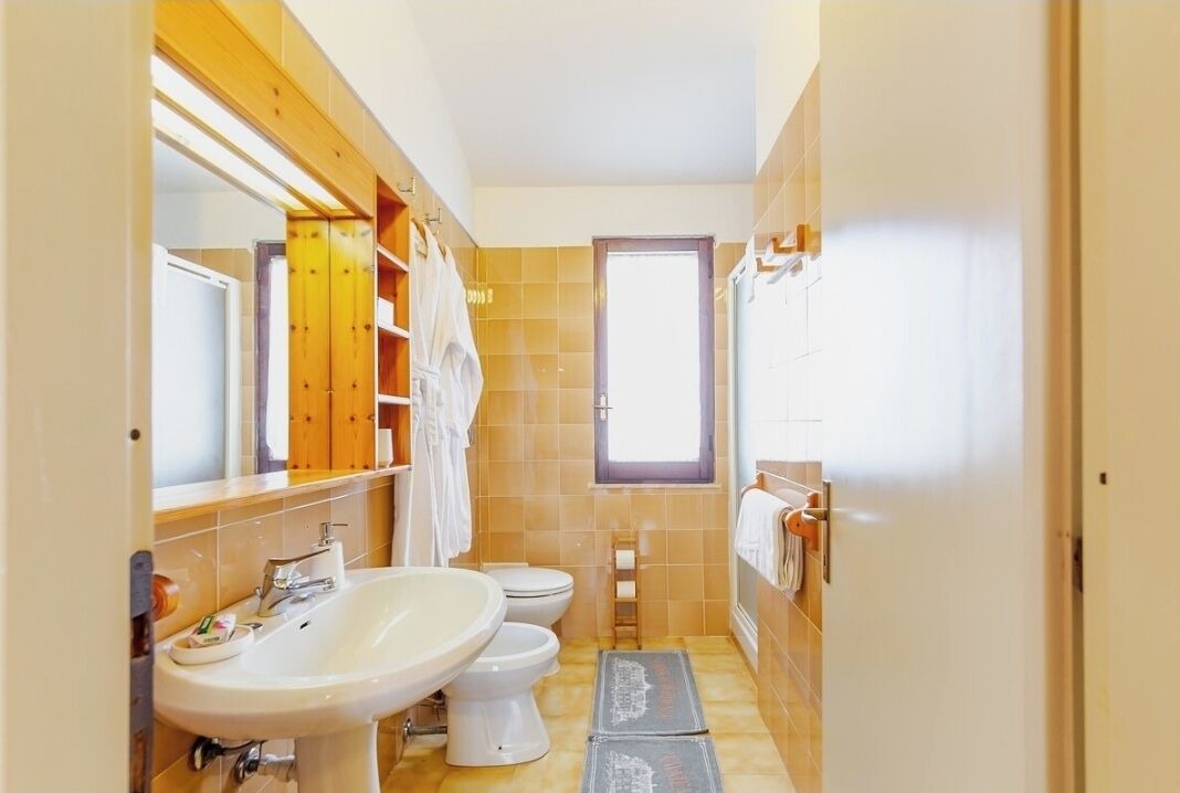 Photo of Bathroom in Capitana