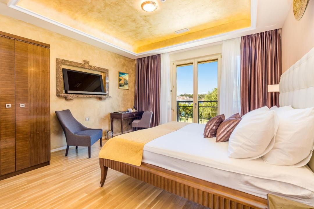 Photo of Bedroom in Banjol