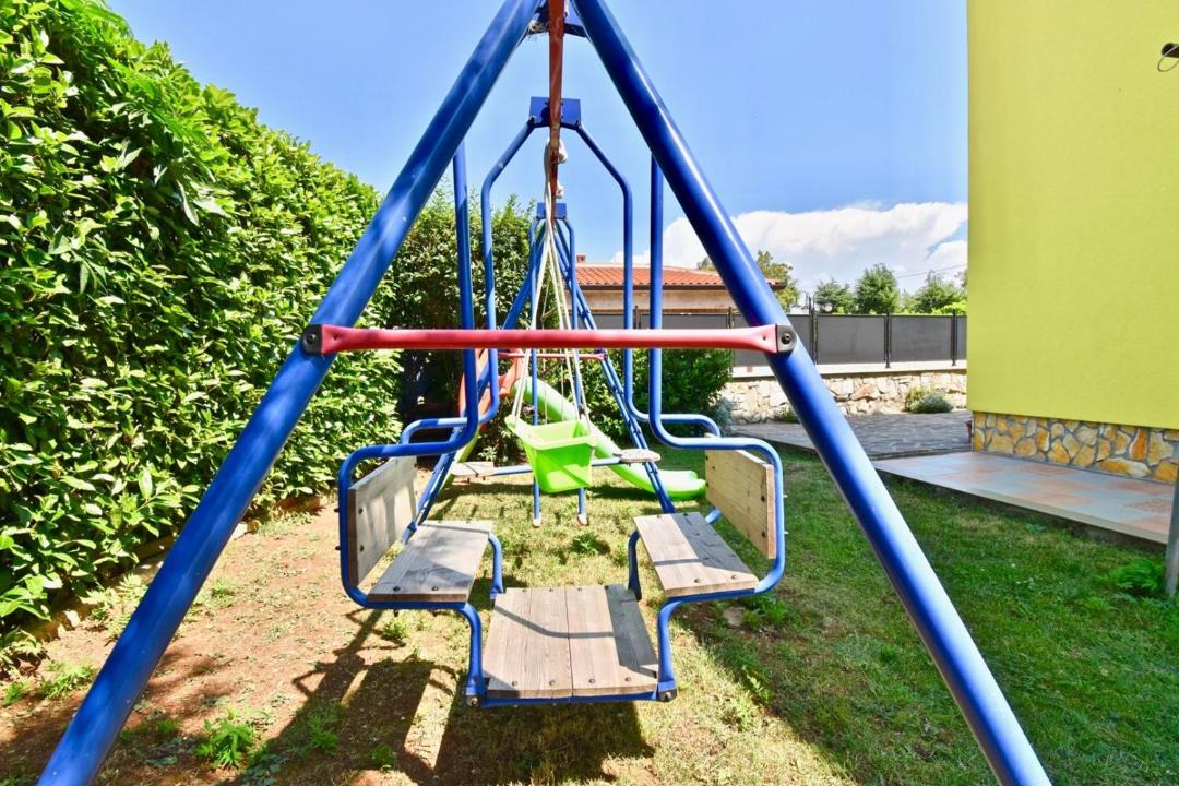 Photo of Others in Nedescina