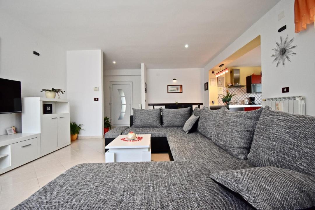 Photo of Livingroom in Nedescina