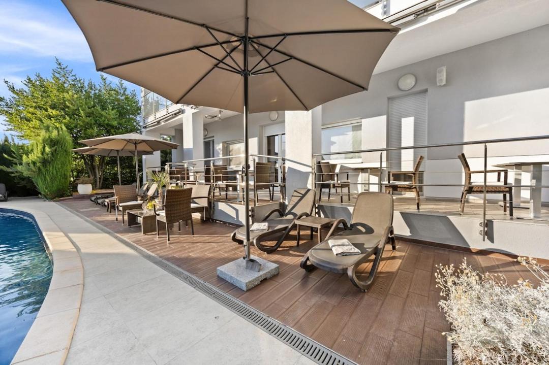 Photo of Patio Balcony in Vinkuran