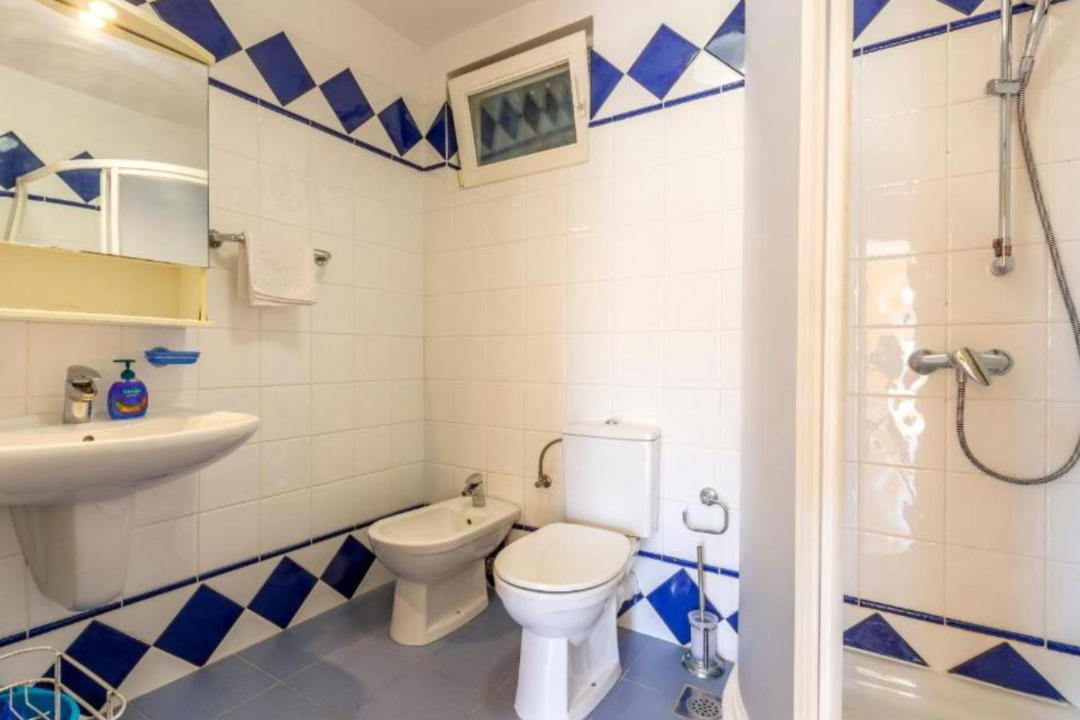 Photo of Bathroom in Tice