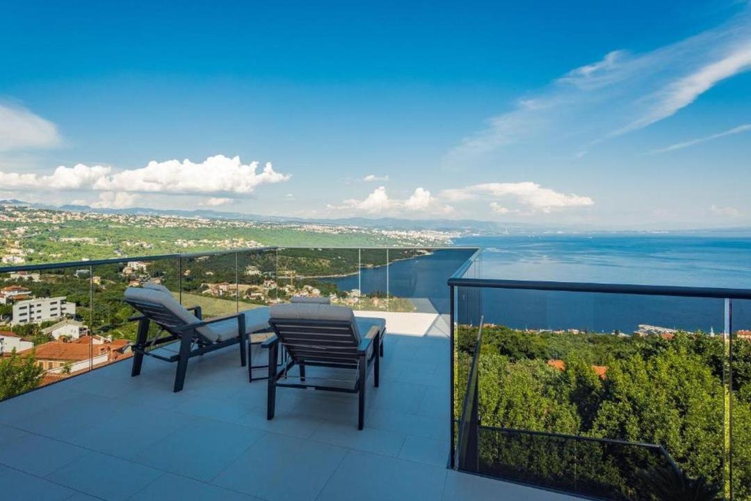 Photo of Patio Balcony in Pobri