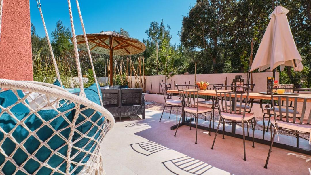 Photo of Patio Balcony in Miholascica