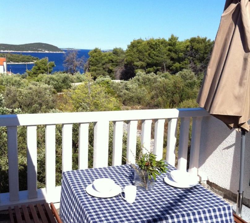 Photo of Patio Balcony in Maslinica