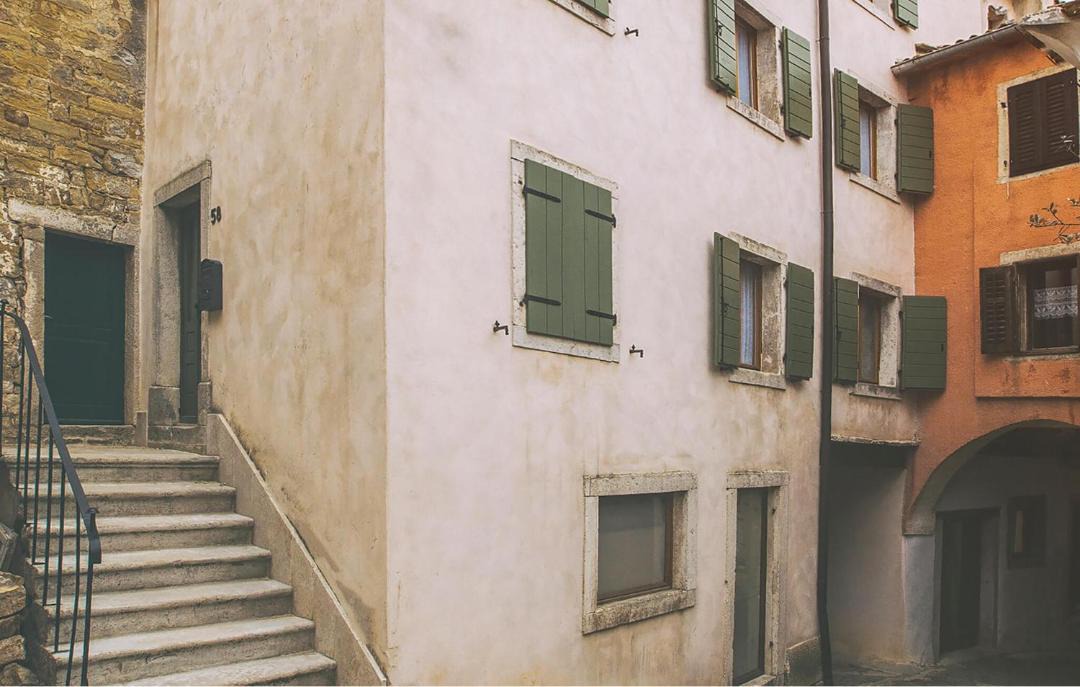Photo of Buildings in Oprtalj