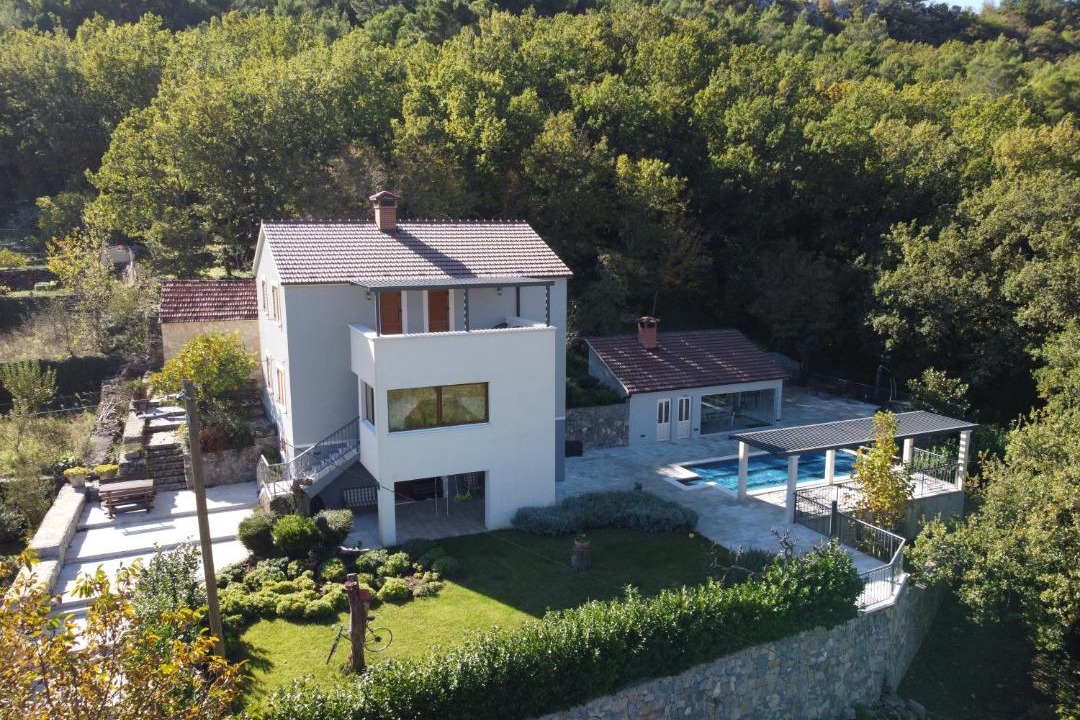 Photo of Others in Omis