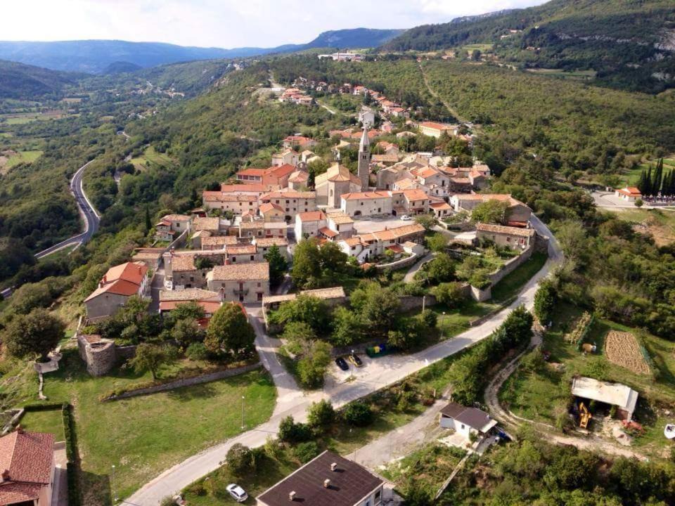 Photo of Buildings in Grabri