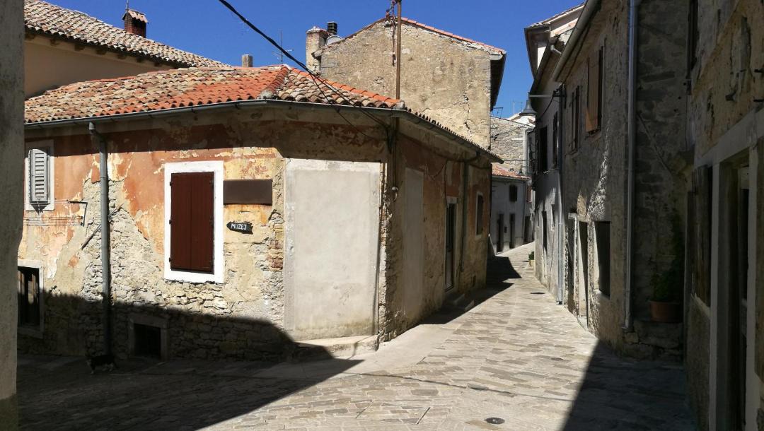 Photo of Buildings in Buzet