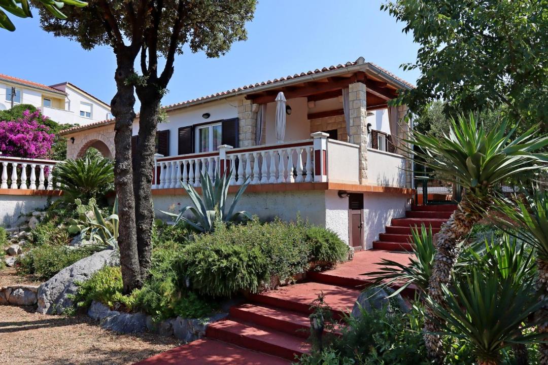 Photo of Others in Barbat na Rabu
