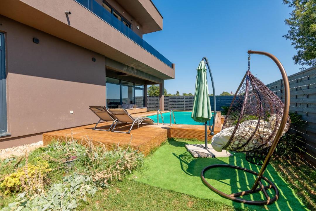Photo of Patio Balcony in Loborika