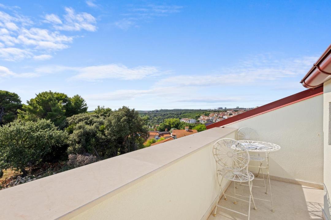 Photo of Patio Balcony in Vinkuran