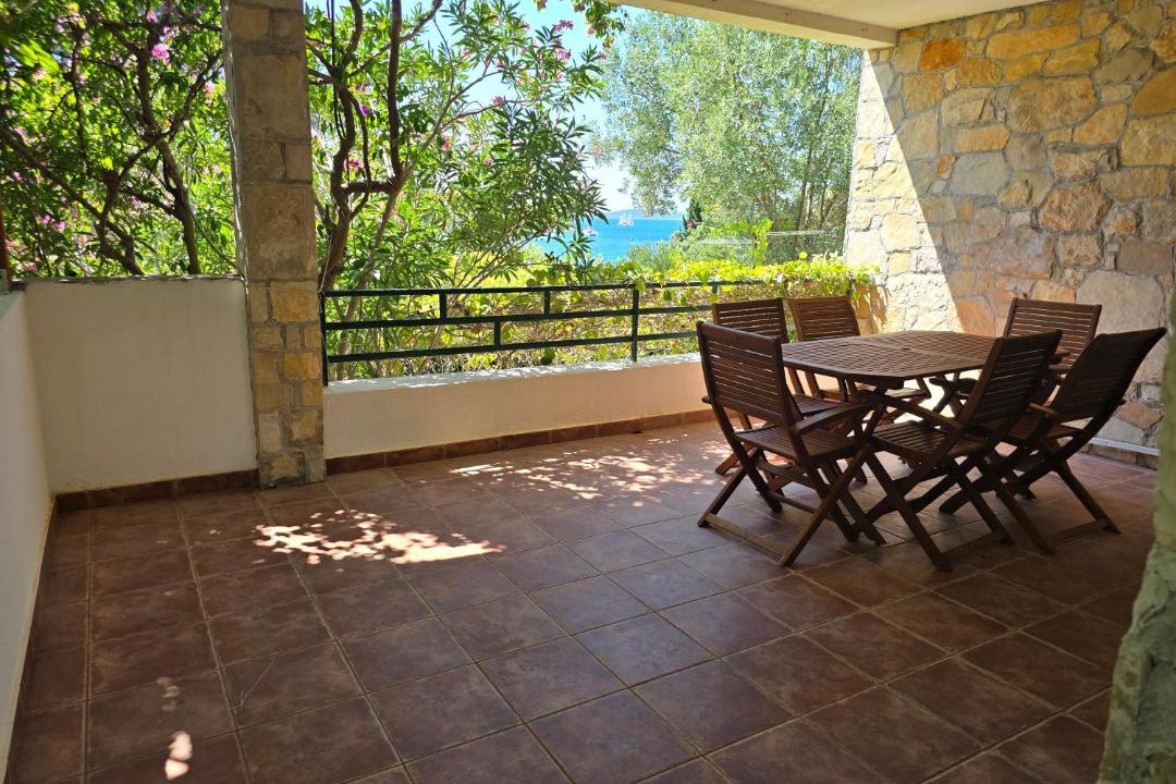 Photo of Patio Balcony in Maslinica