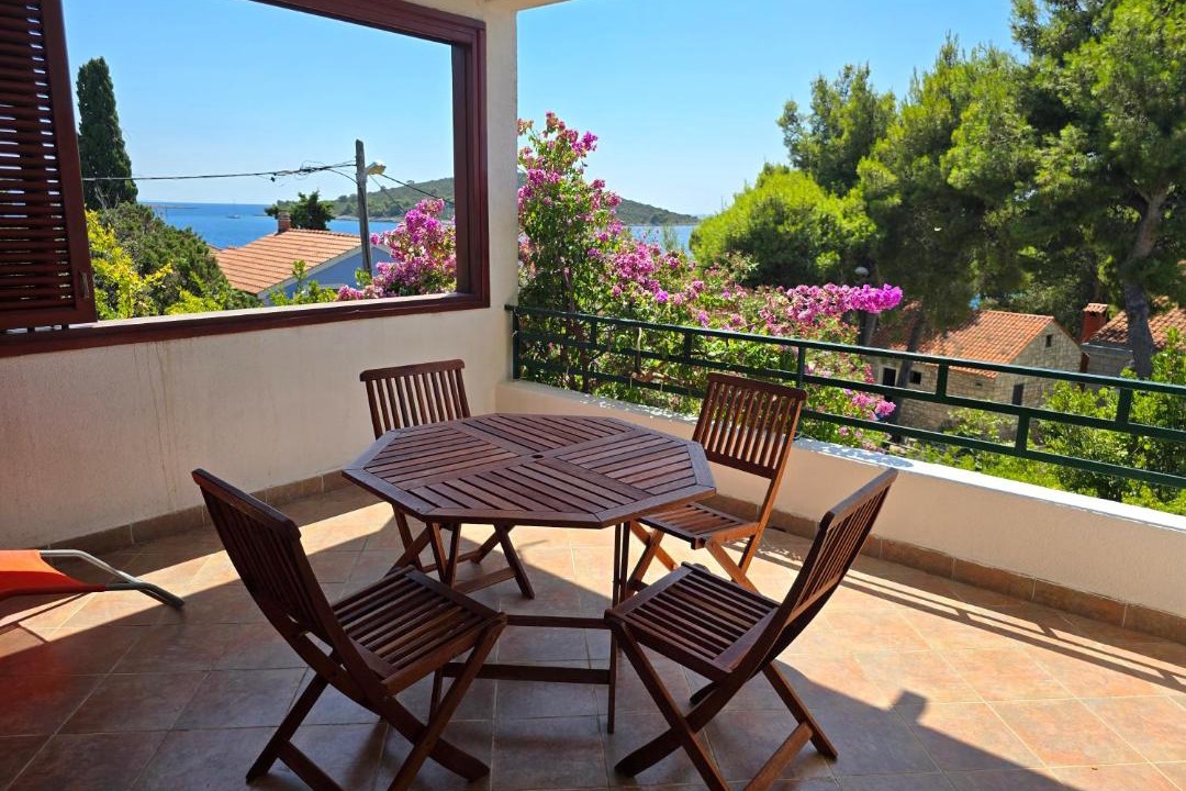 Photo of Patio Balcony in Maslinica