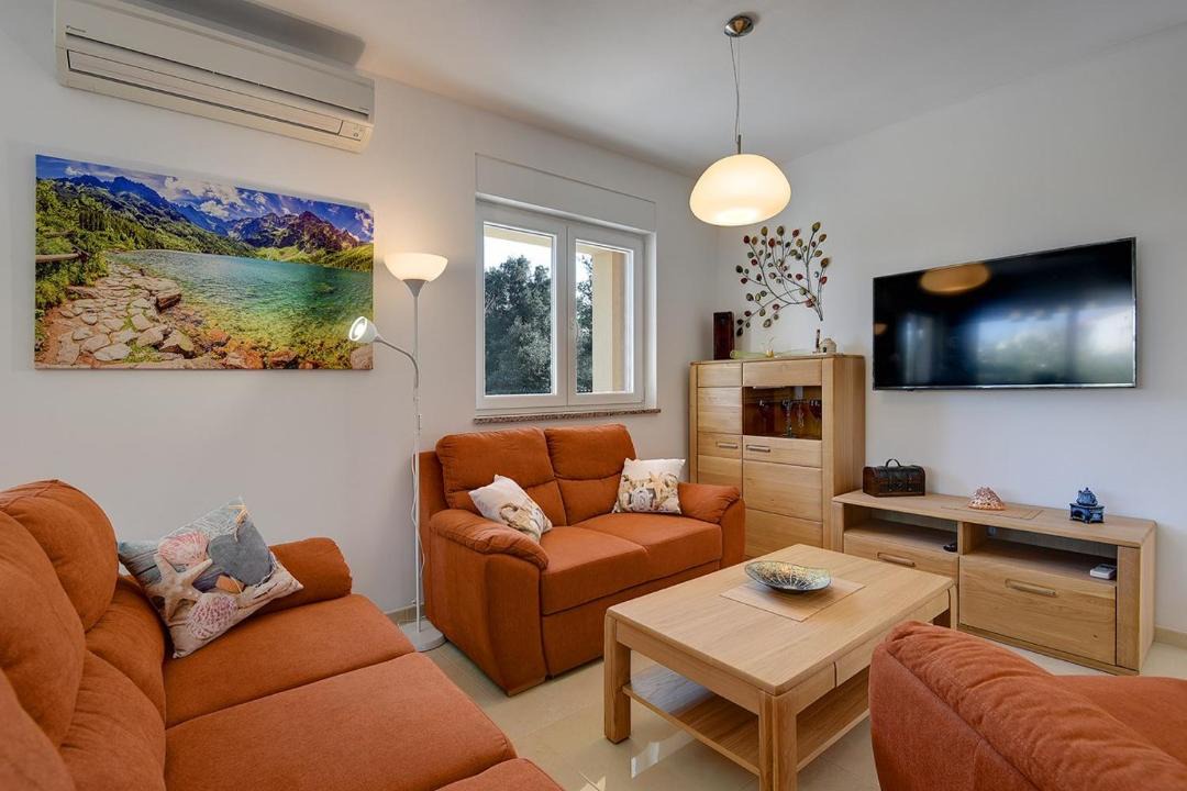 Photo of Livingroom in Vinkuran