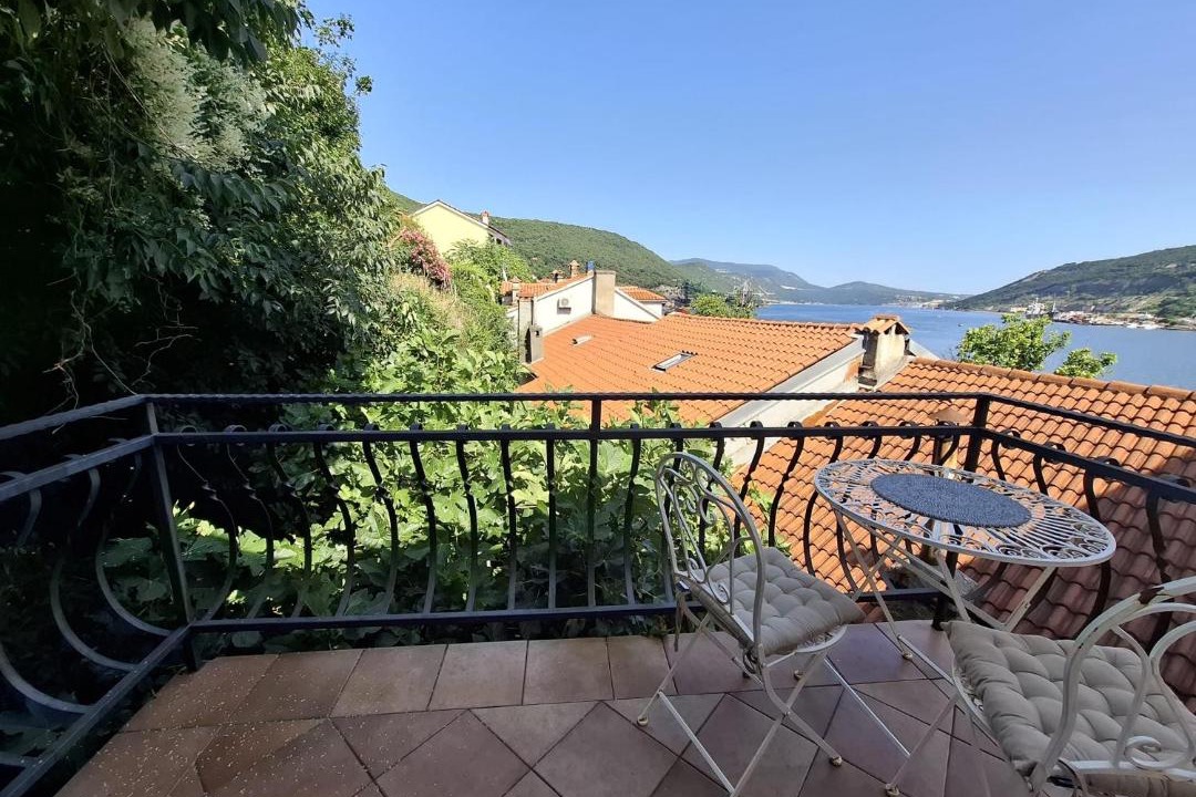 Photo of Patio Balcony in Bakar