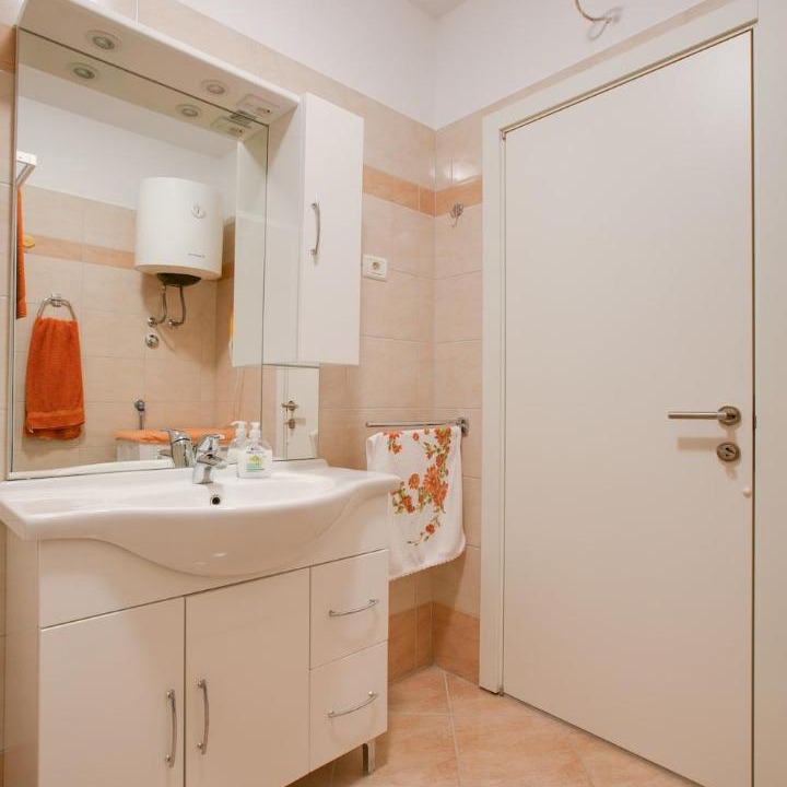 Photo of Bathroom in Vinkuran