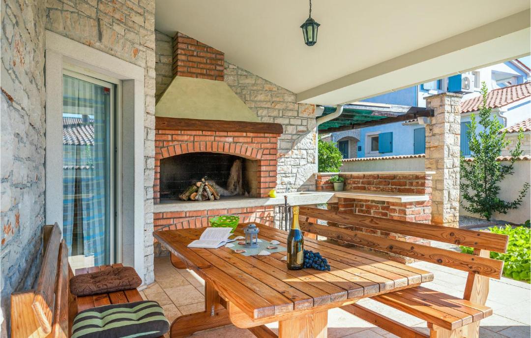 Photo of Others in Gajana
