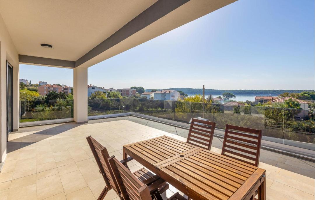Photo of Patio Balcony in Banjol