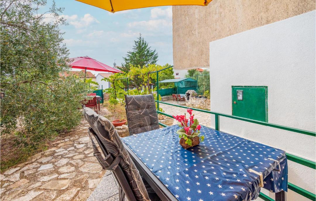 Photo of Patio Balcony in Vinkuran